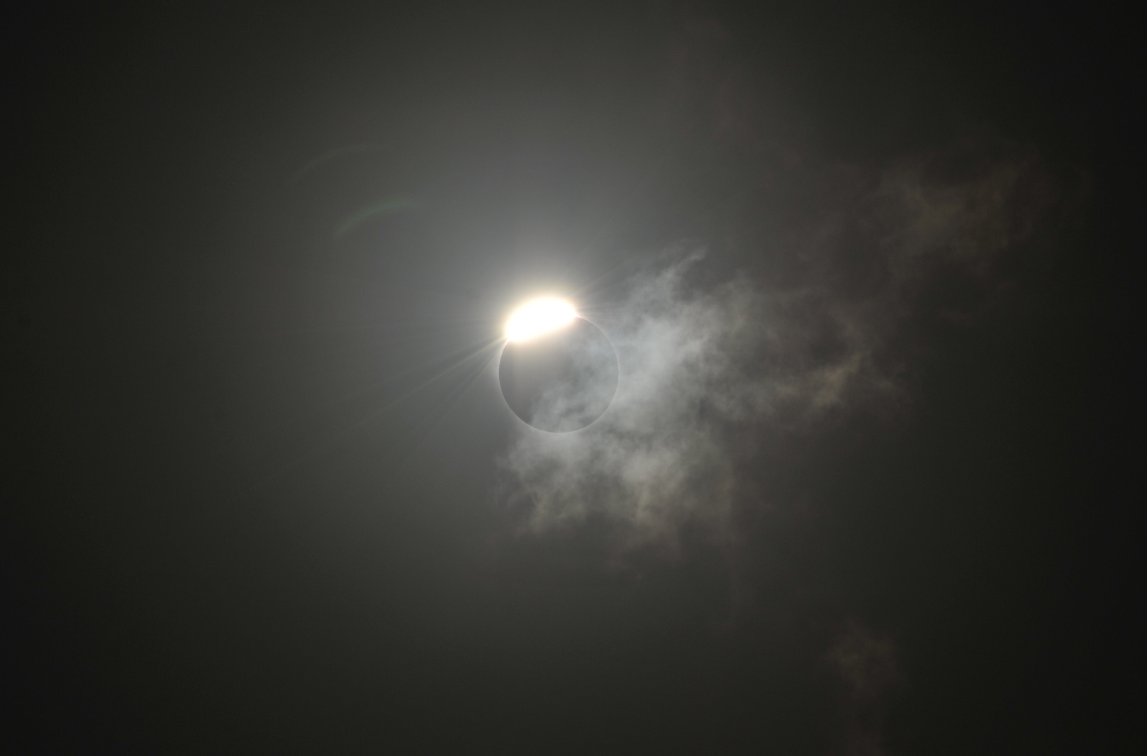 Total solar eclipse from Hao Atoll - Image 3